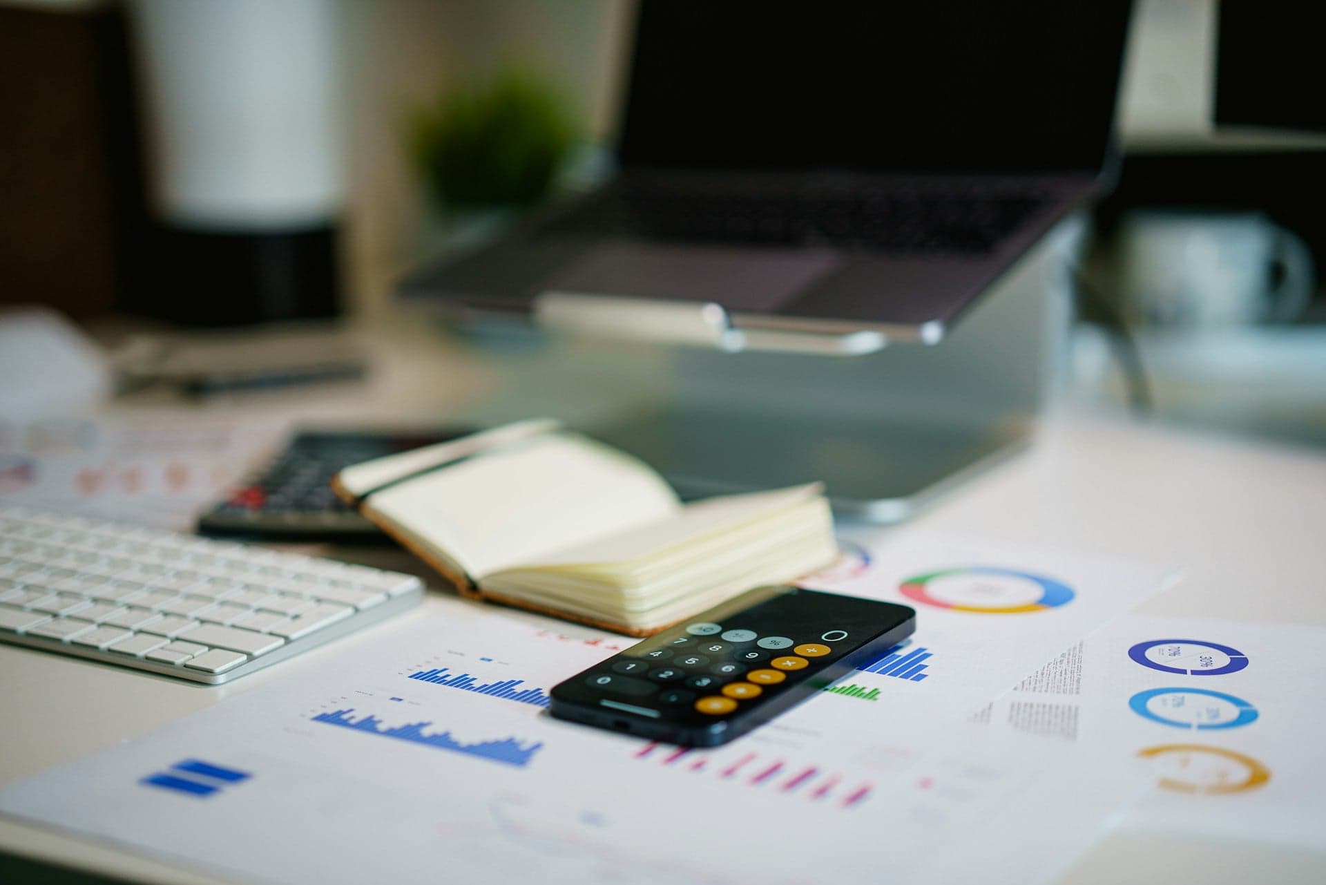 Valuing your business in Switzerland: methods and multiples 2025